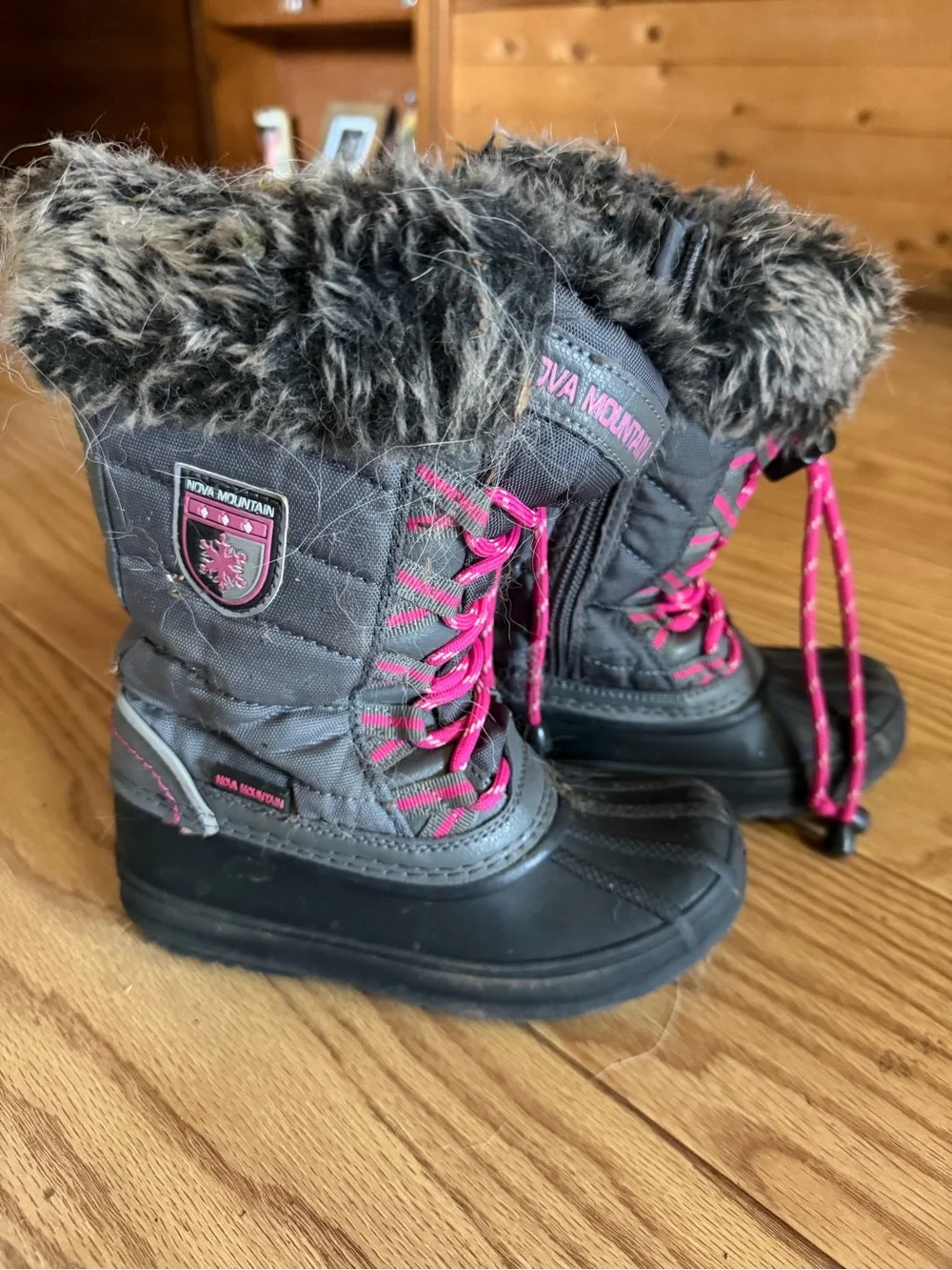 Nova Mountain Girls' Grey Winter Boots with Pink Accents